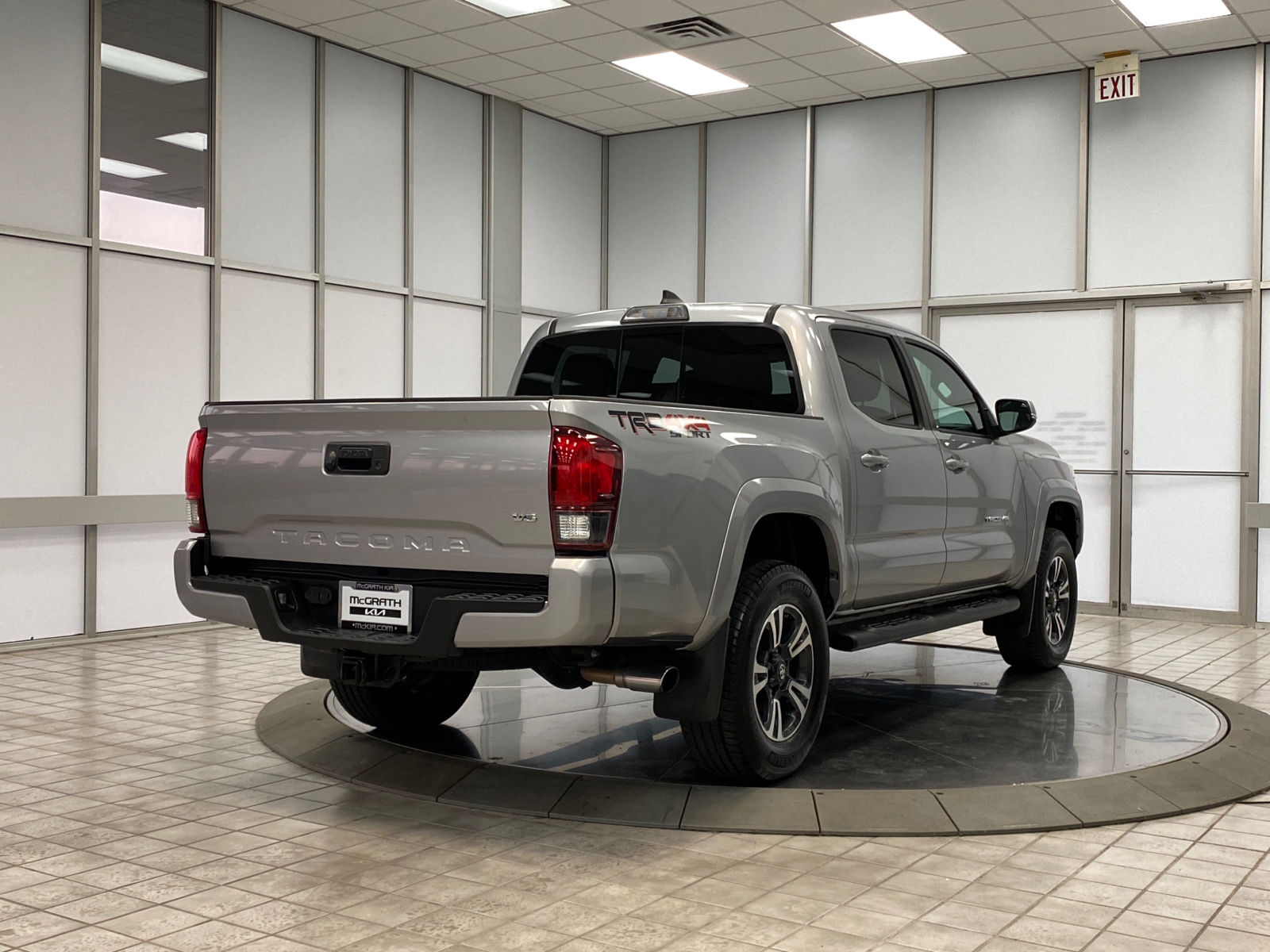 2018 Toyota Tacoma TRD Sport 8