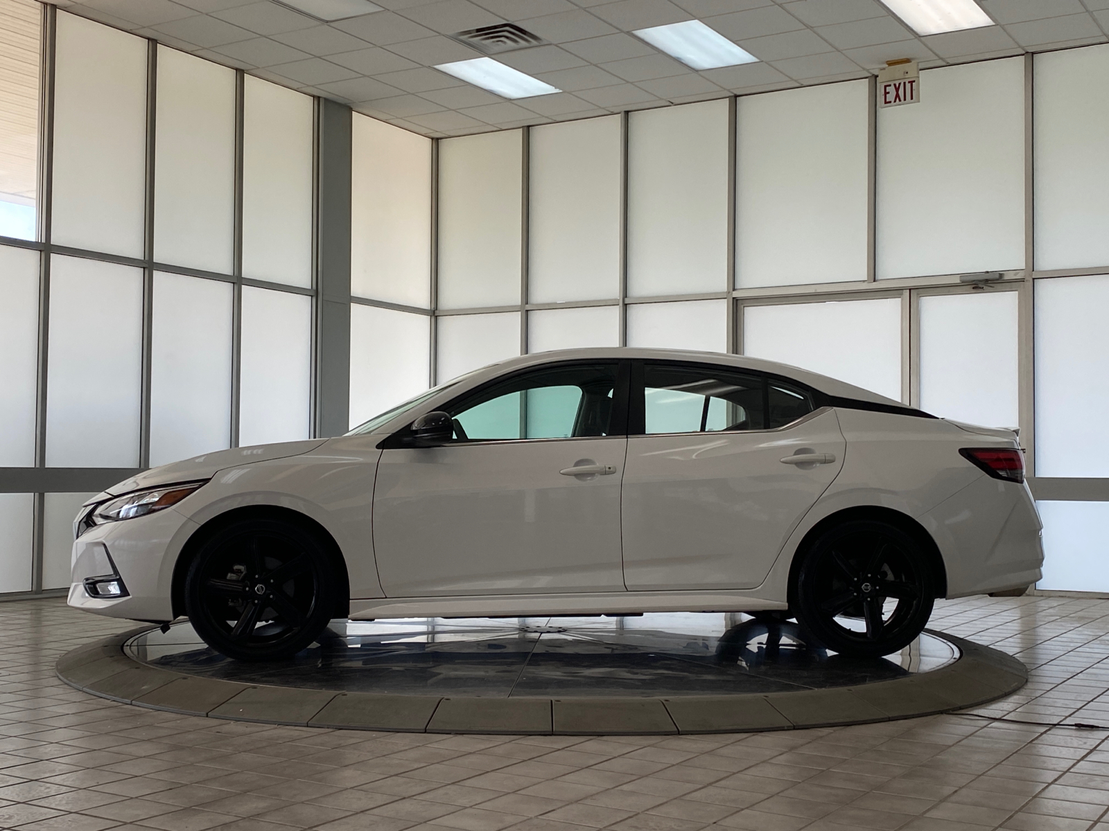 2022 Nissan Sentra SR 5