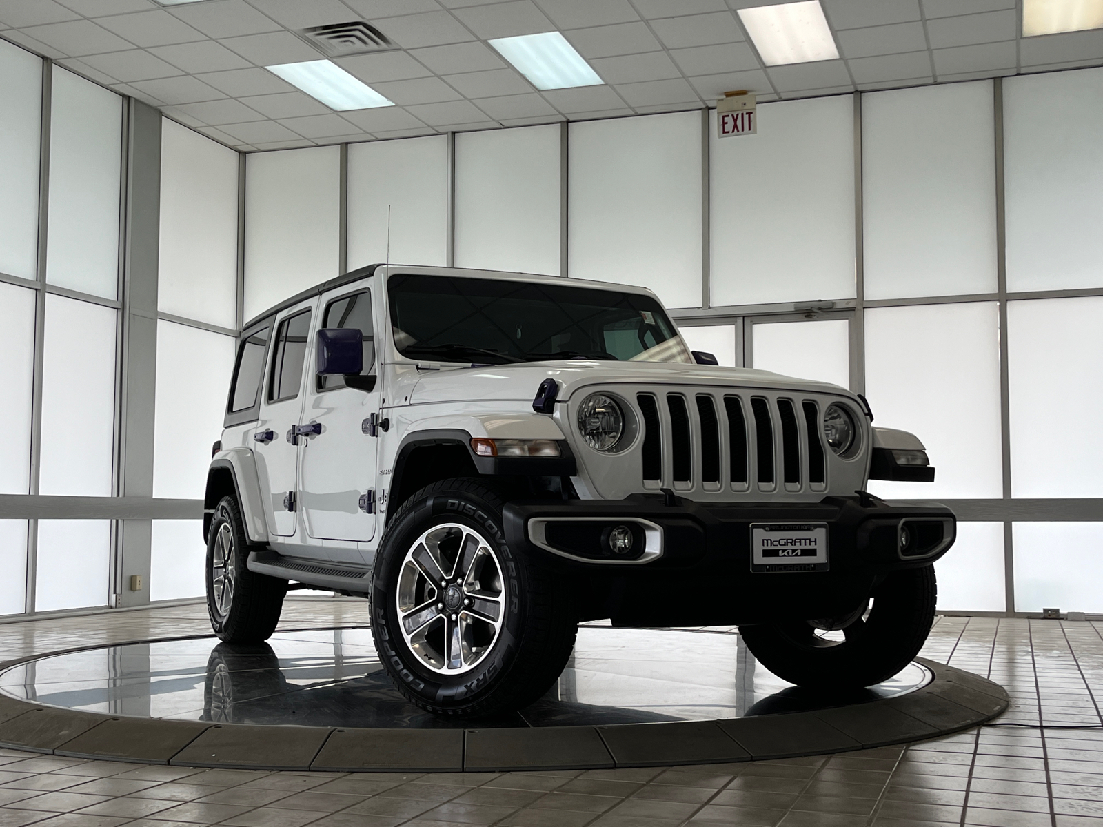 2020 Jeep Wrangler Unlimited Sahara 1