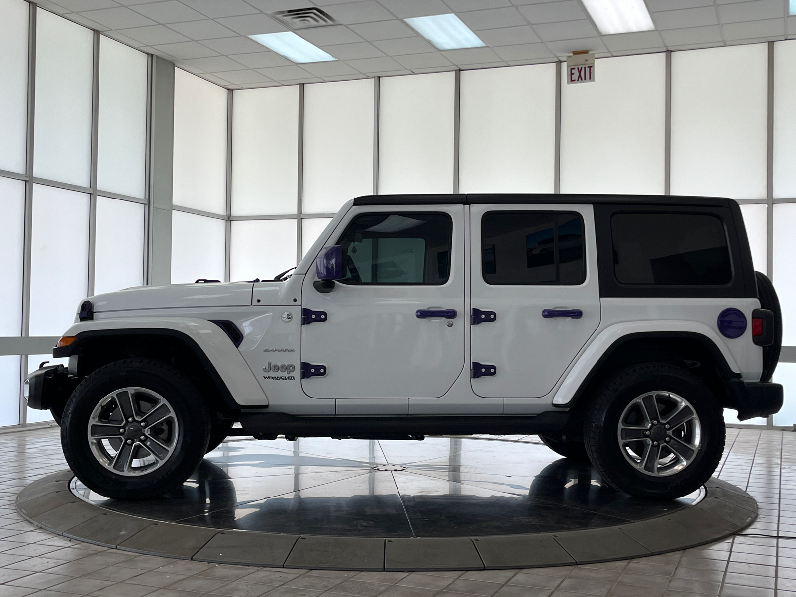 2020 Jeep Wrangler Unlimited Sahara 5