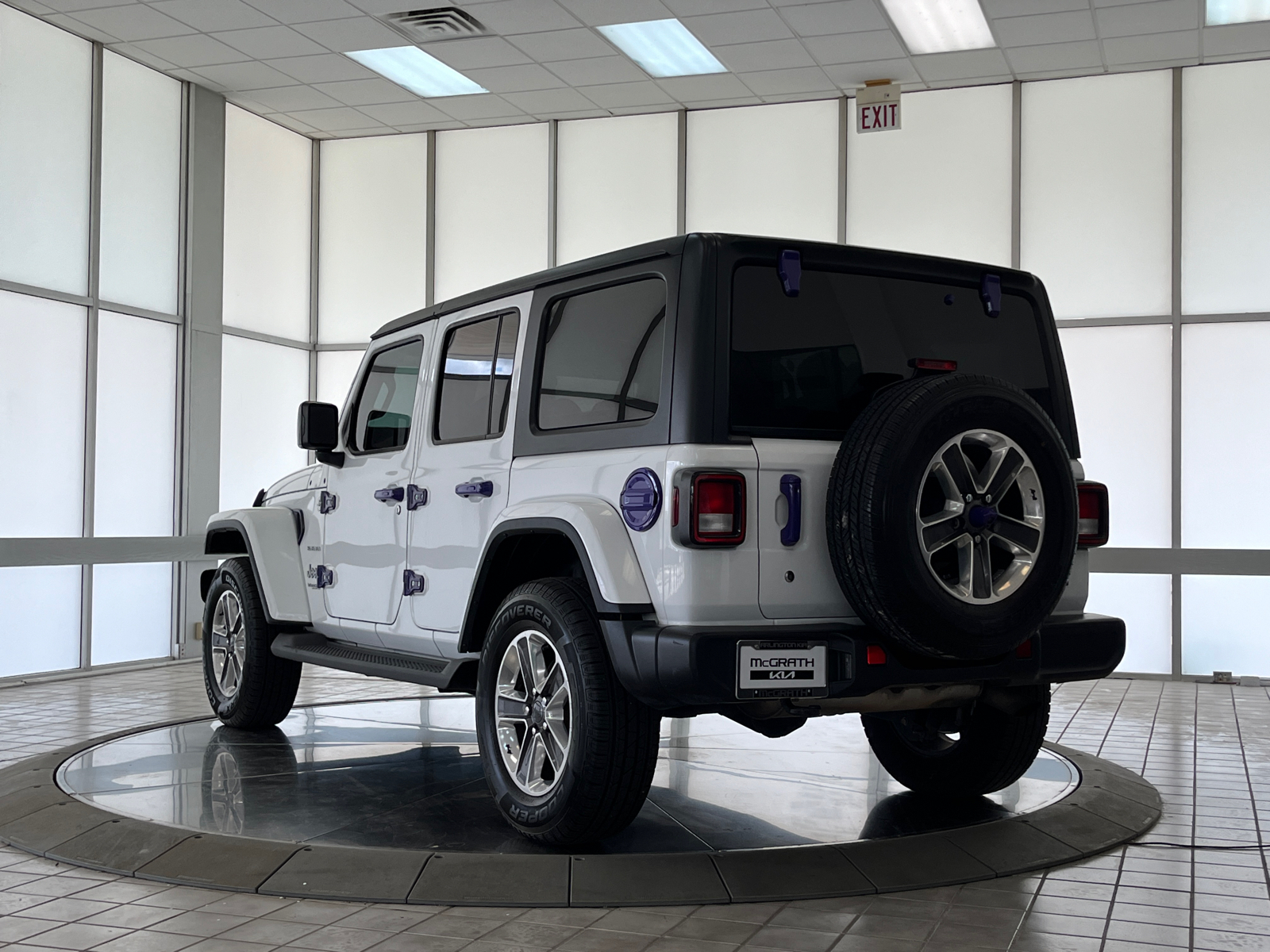 2020 Jeep Wrangler Unlimited Sahara 6