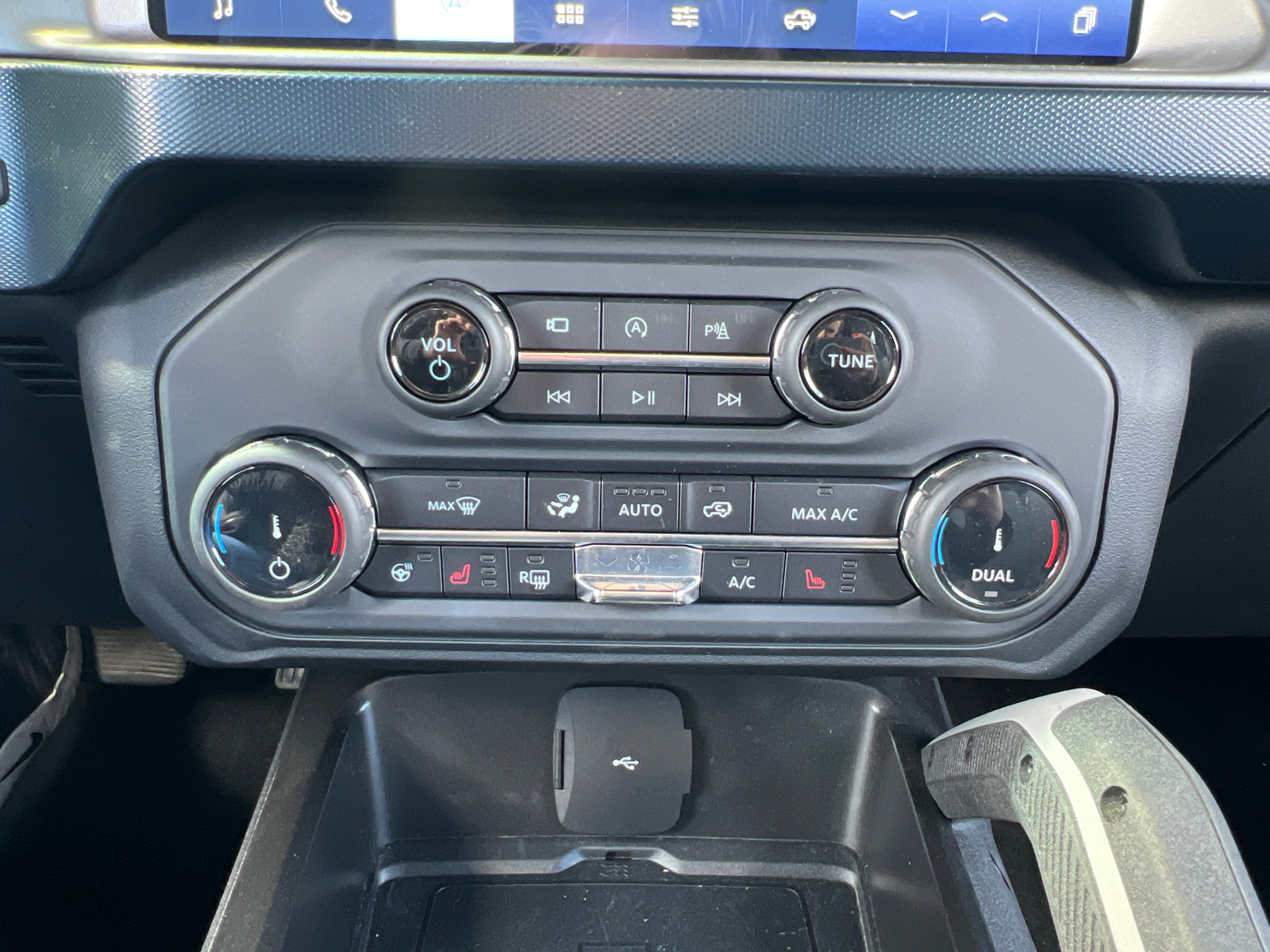2022 Ford Bronco Outer Banks Advanced 22