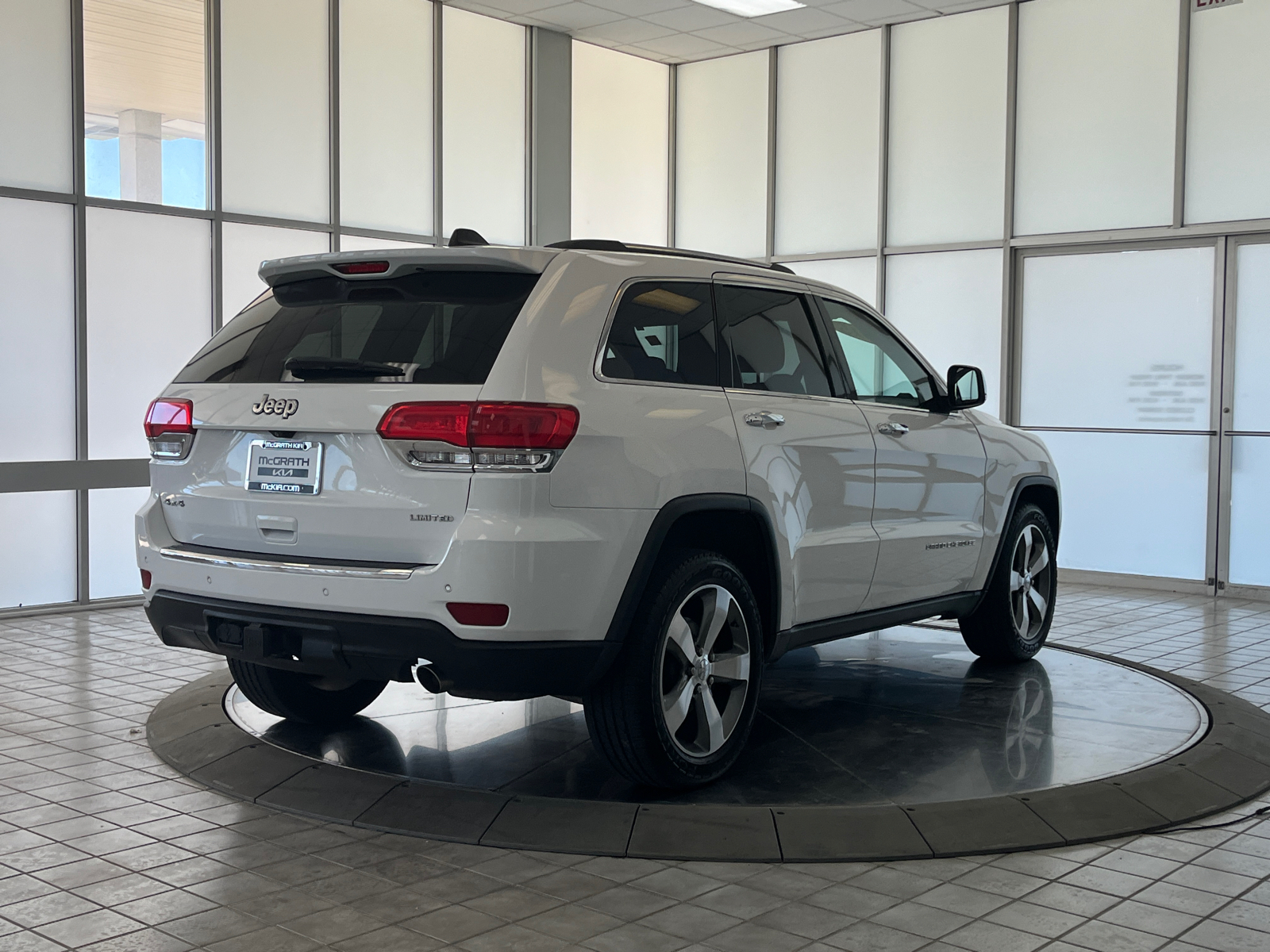 2015 Jeep Grand Cherokee Limited 8