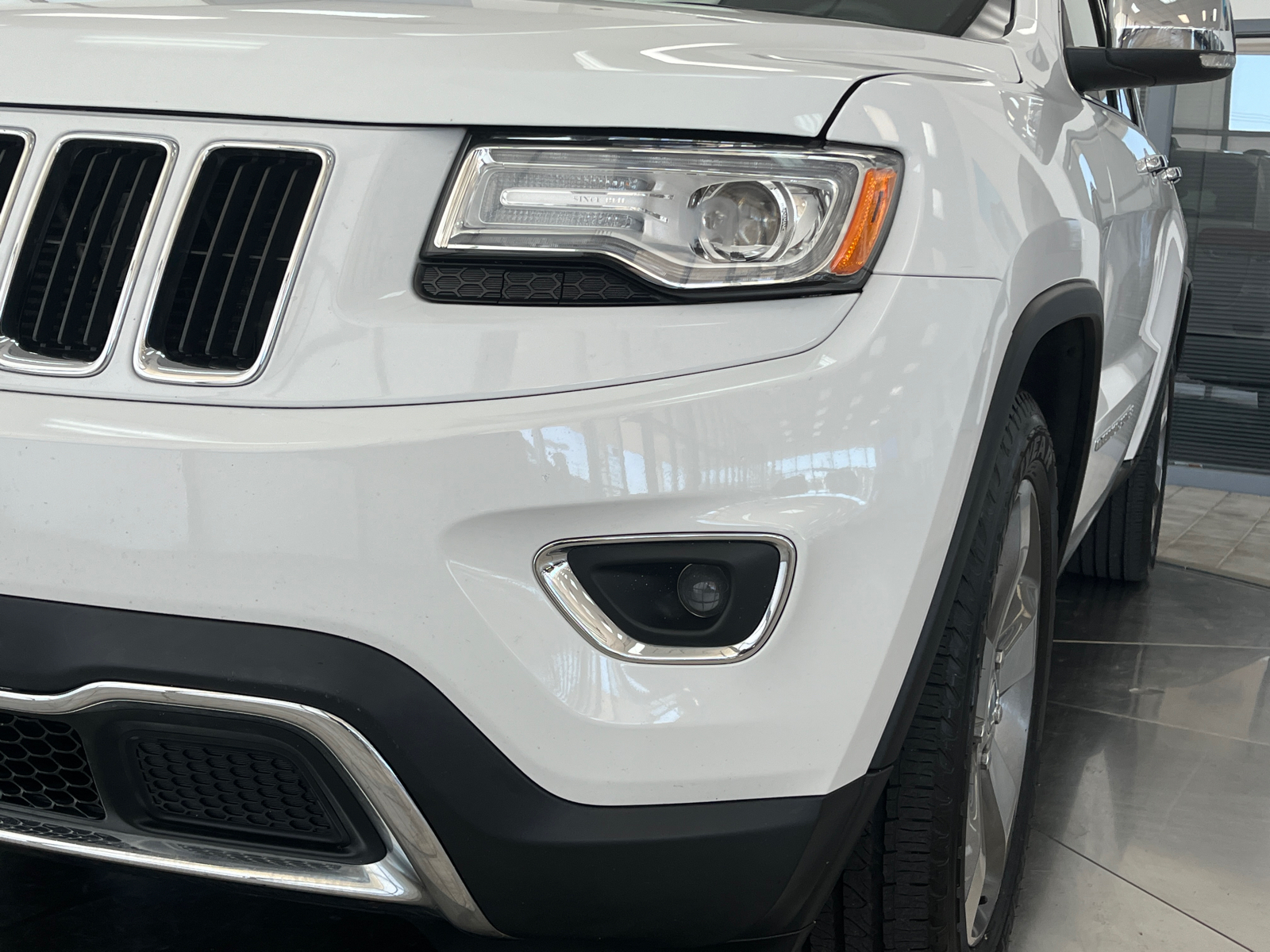 2015 Jeep Grand Cherokee Limited 11