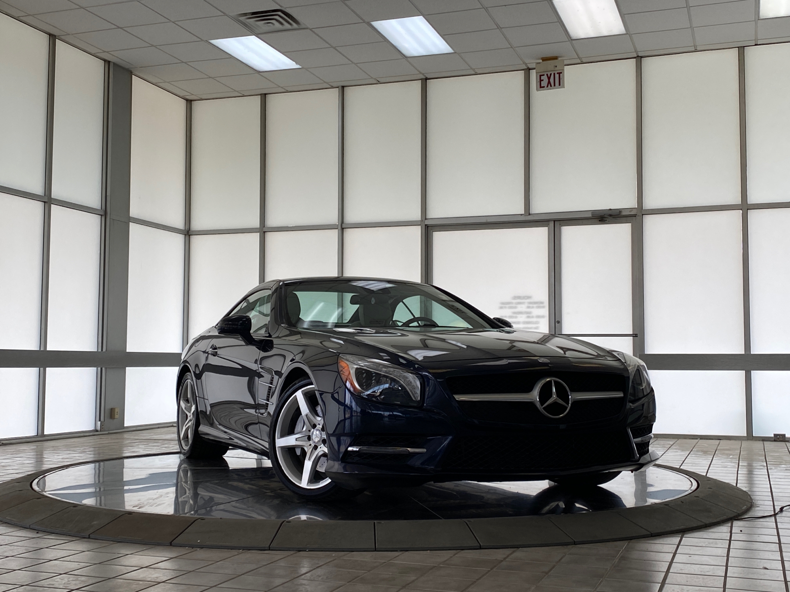 2014 Mercedes-Benz SL-Class SL 550 1