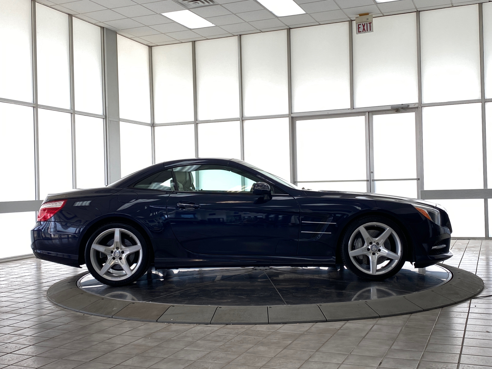 2014 Mercedes-Benz SL-Class SL 550 9