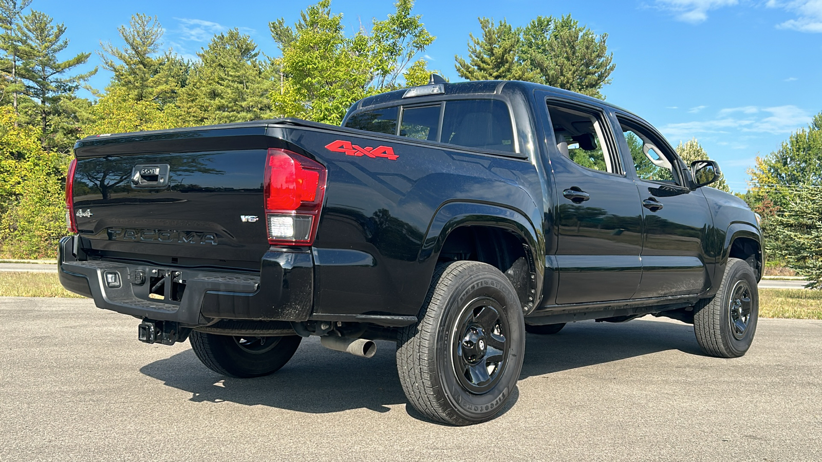 2023 Toyota Tacoma SR 11