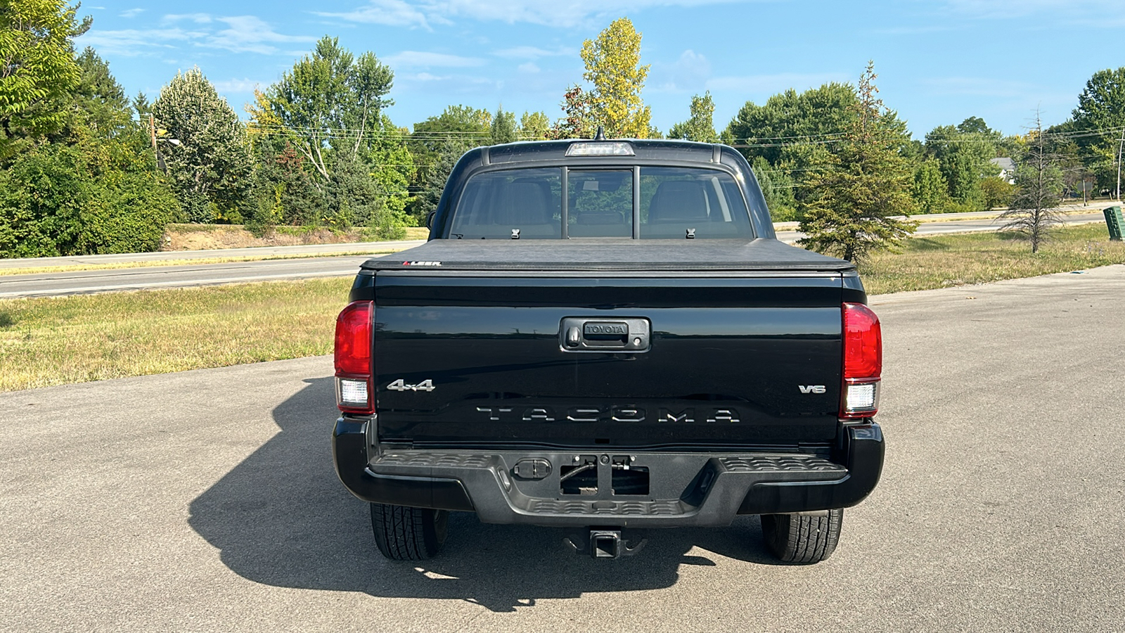 2023 Toyota Tacoma SR 12