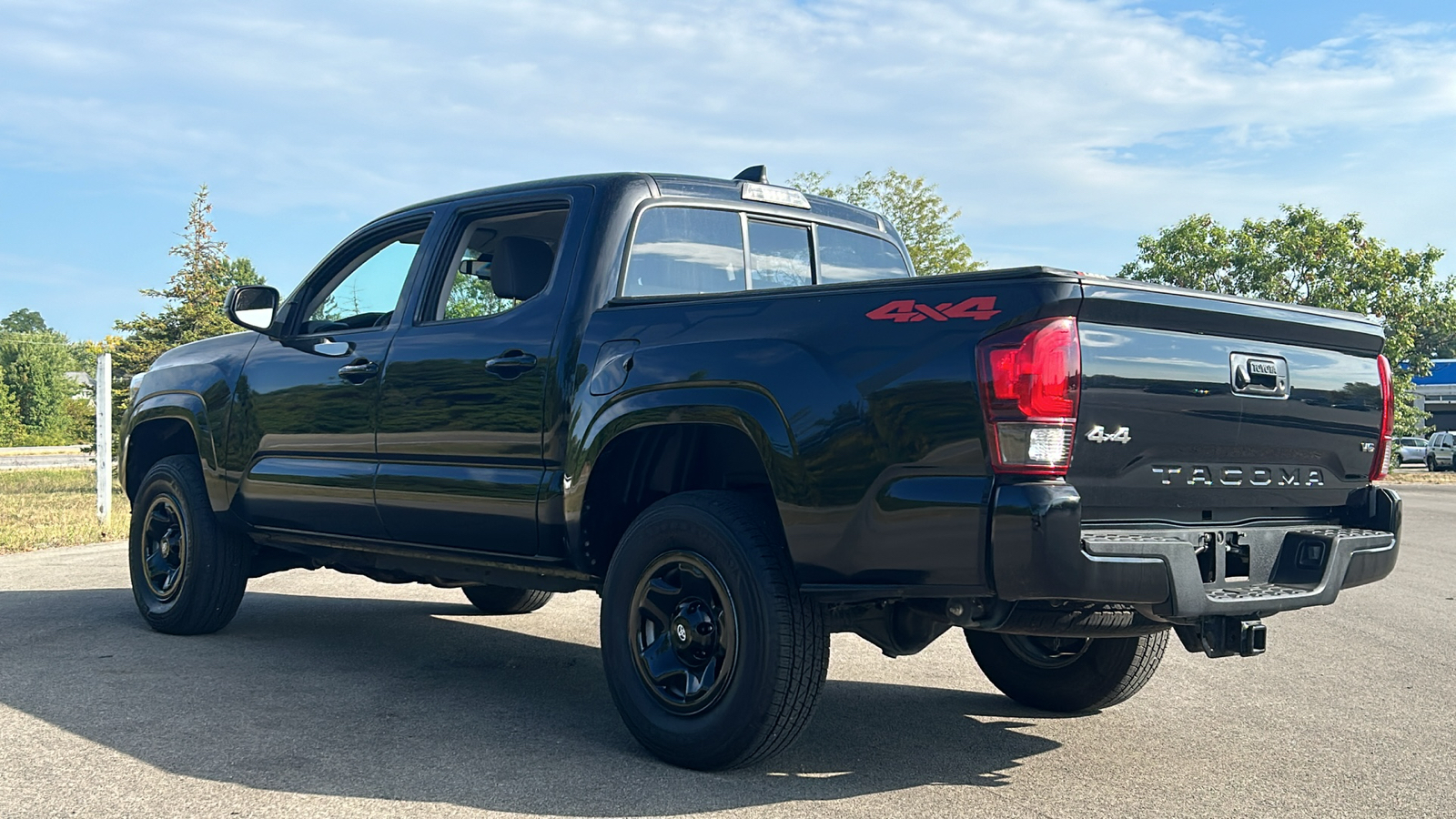 2023 Toyota Tacoma SR 14