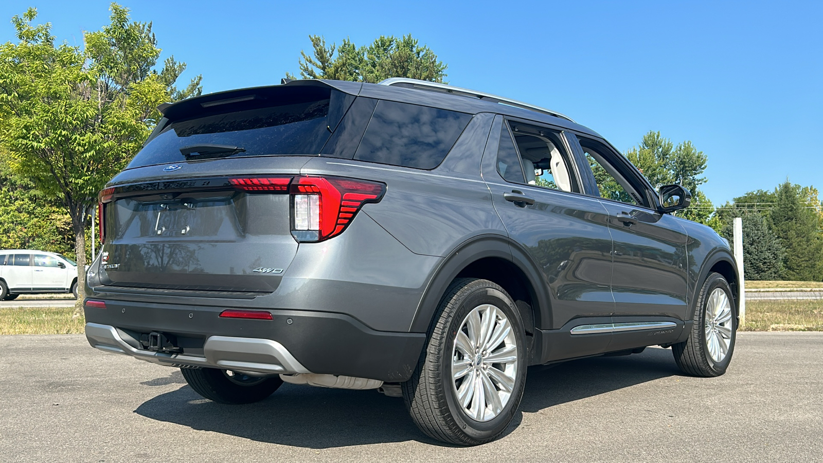 2025 Ford Explorer Platinum 11