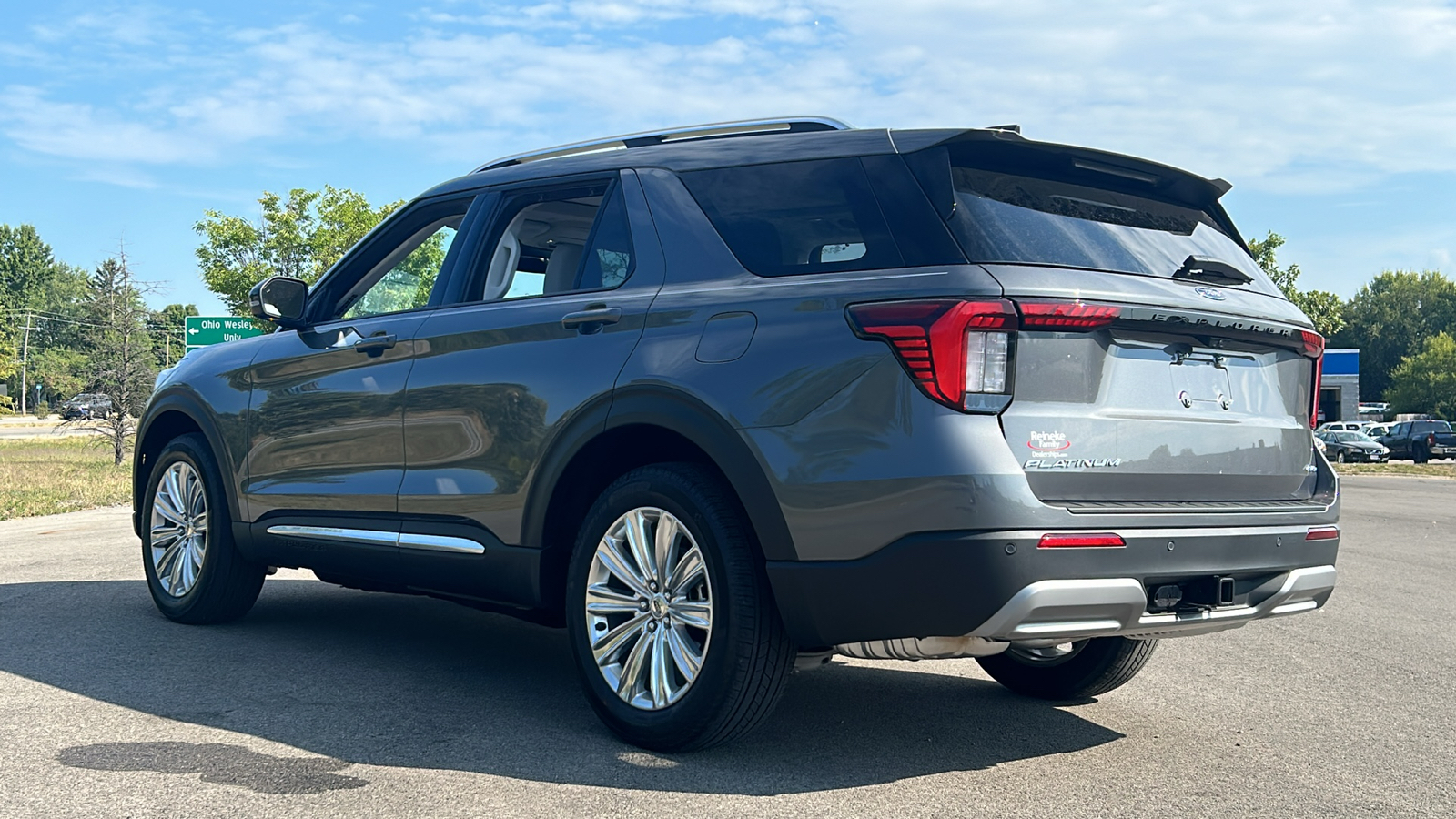 2025 Ford Explorer Platinum 17