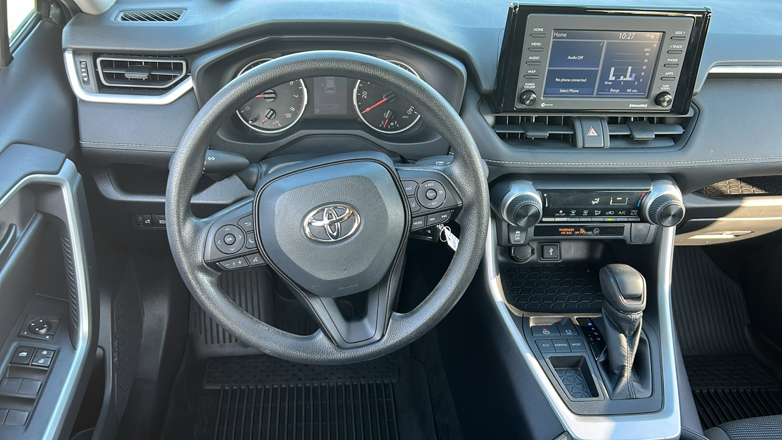 2022 Toyota RAV4 LE 20