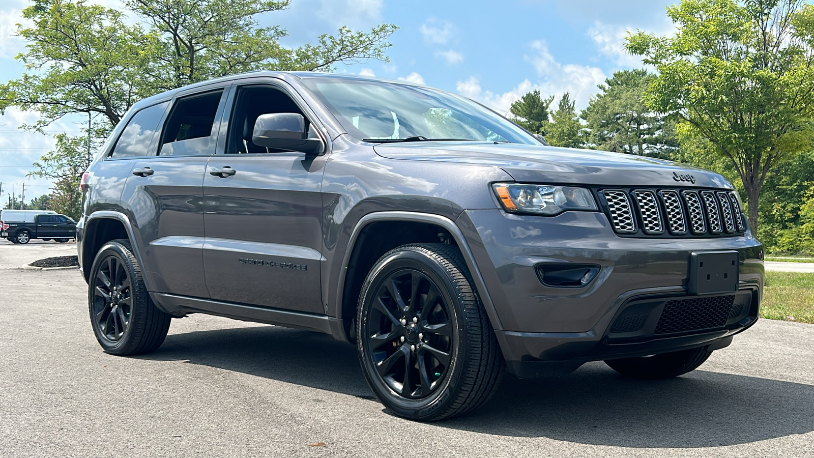 2018 Jeep Grand Cherokee Altitude 2