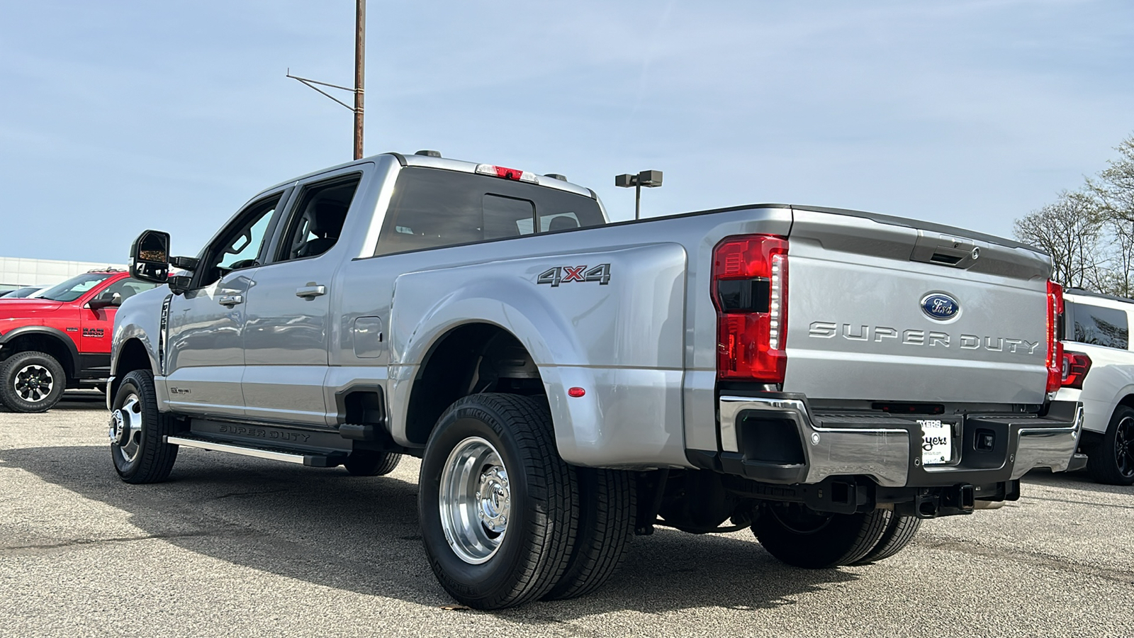 2023 Ford F-350SD Lariat 16