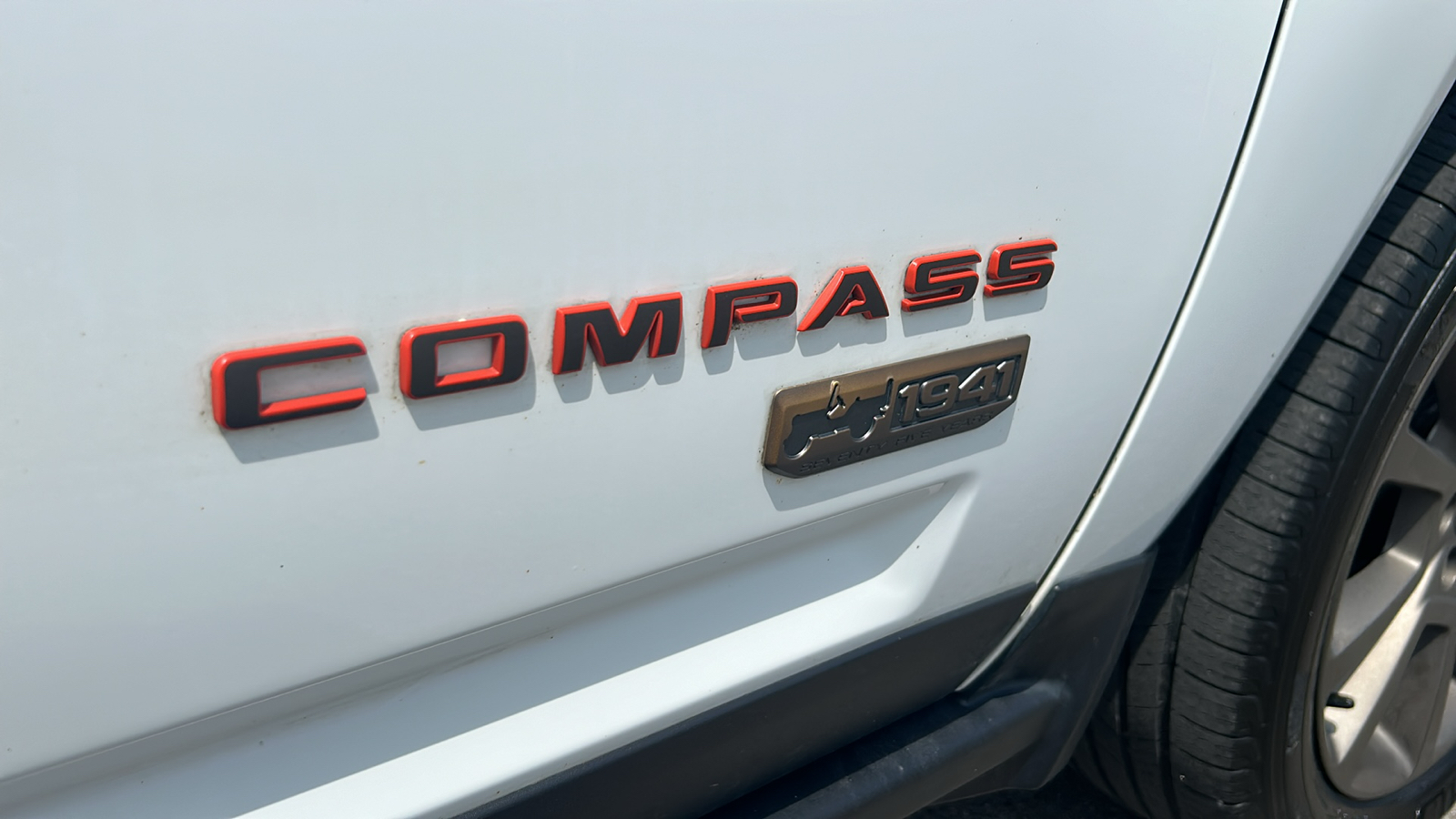 2017 Jeep Compass Sport 5