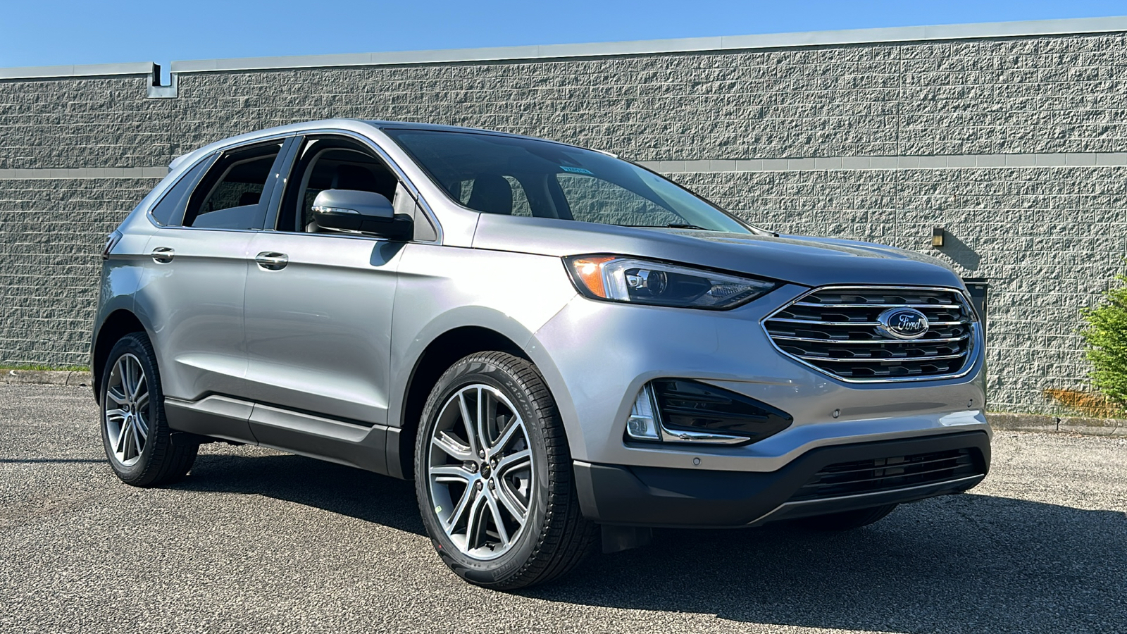 2024 Ford Edge Titanium 3