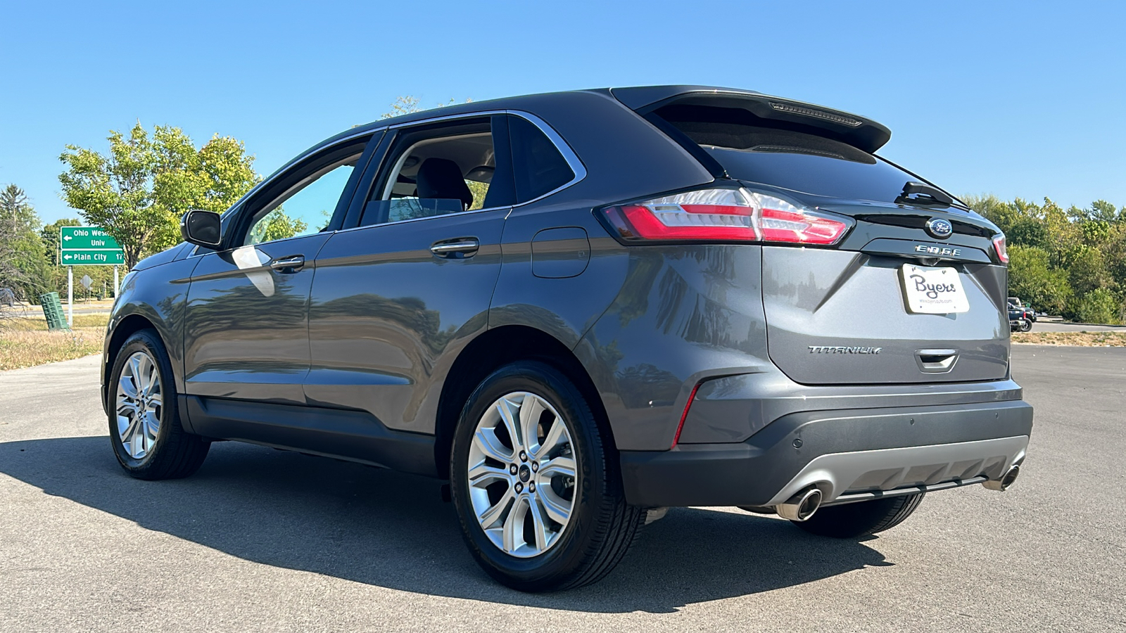 2021 Ford Edge Titanium 16