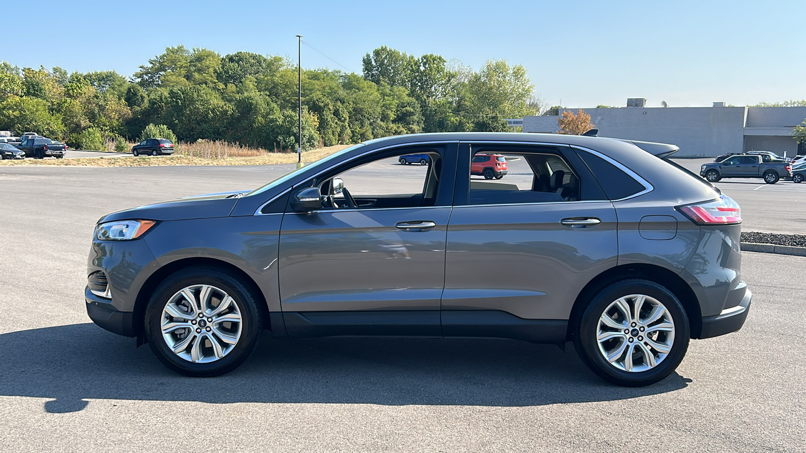 2021 Ford Edge Titanium 17