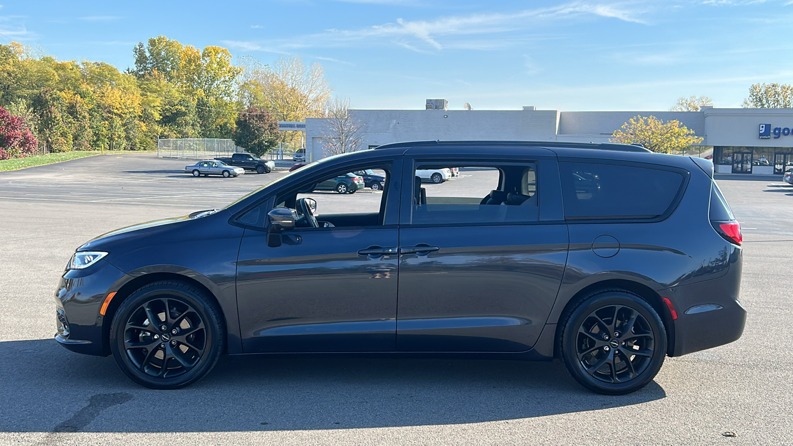 2021 Chrysler Pacifica Touring L 16