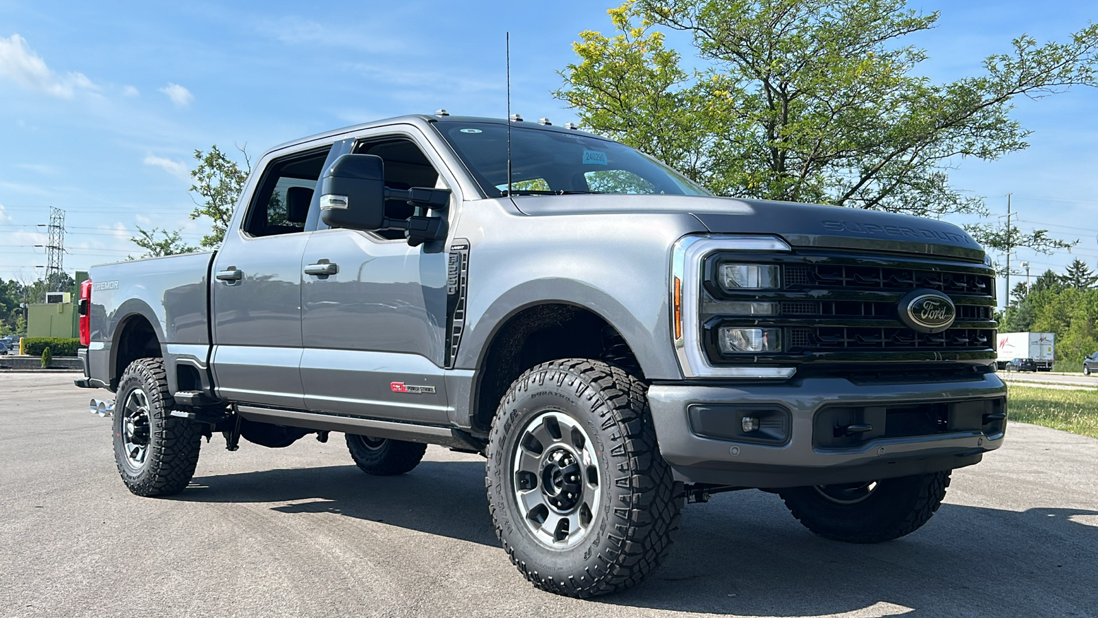 2024 Ford F-250SD Lariat 2