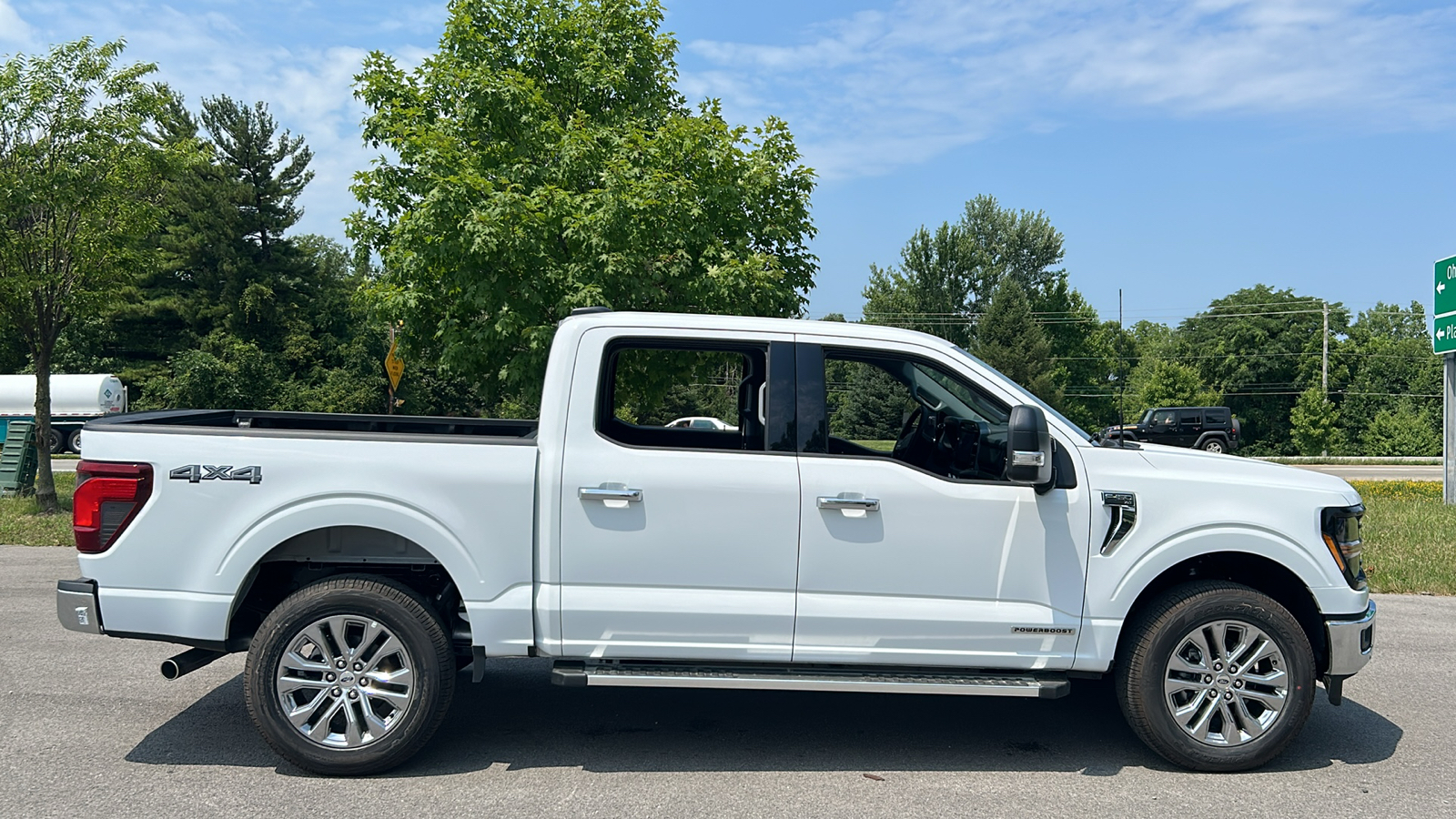 2024 Ford F-150 XLT 4