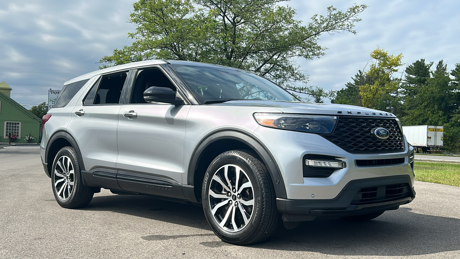 2021 Ford Explorer ST 3