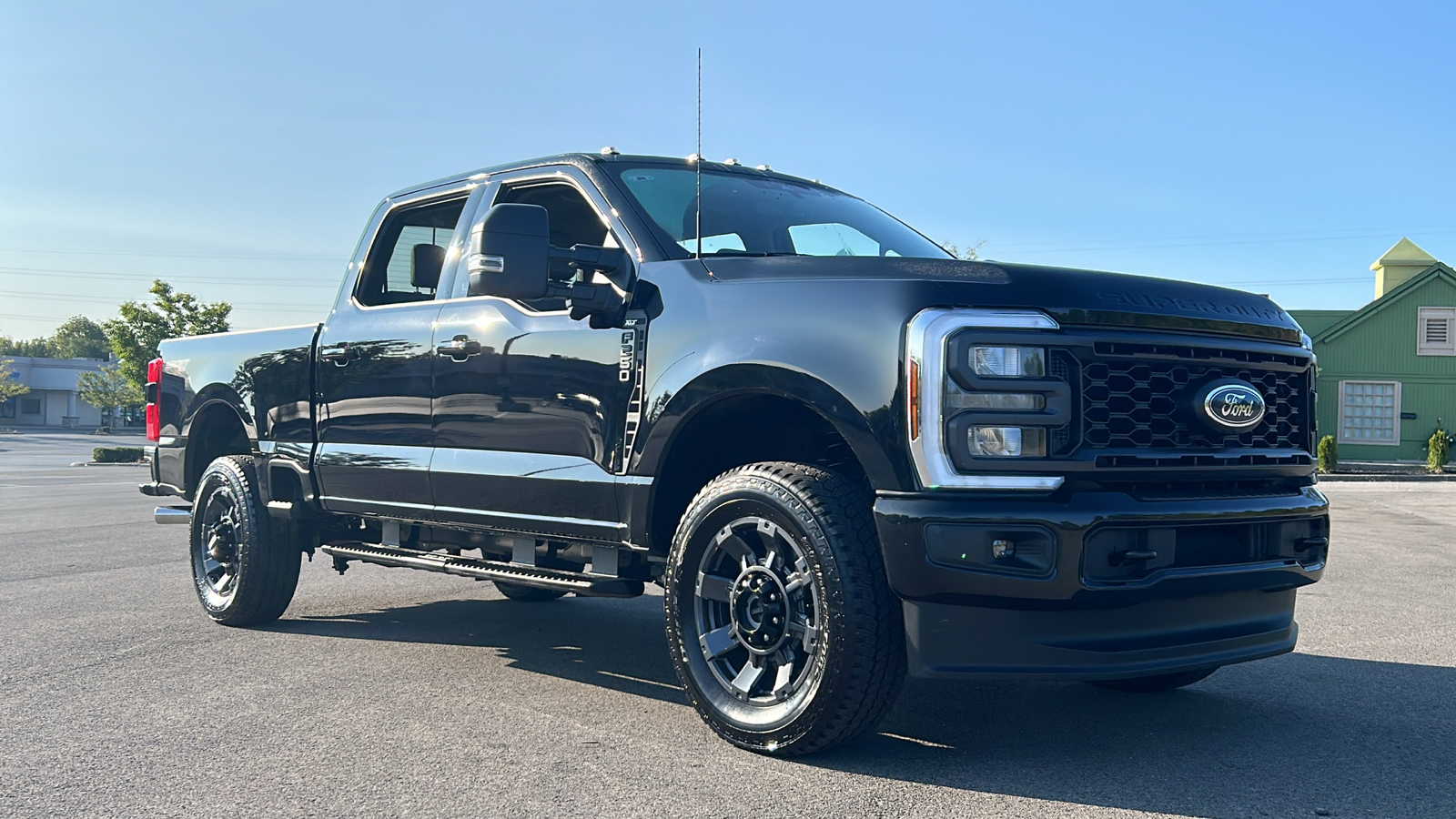 2024 Ford F-250SD XLT 2