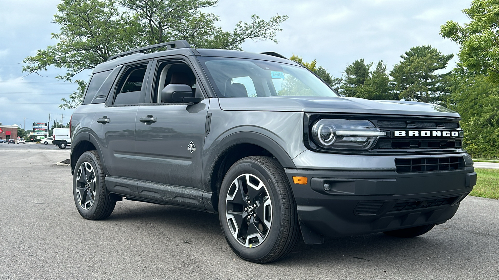 2024 Ford Bronco Sport Outer Banks 2