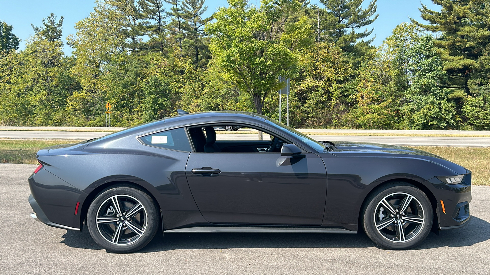 2024 Ford Mustang EcoBoost 4