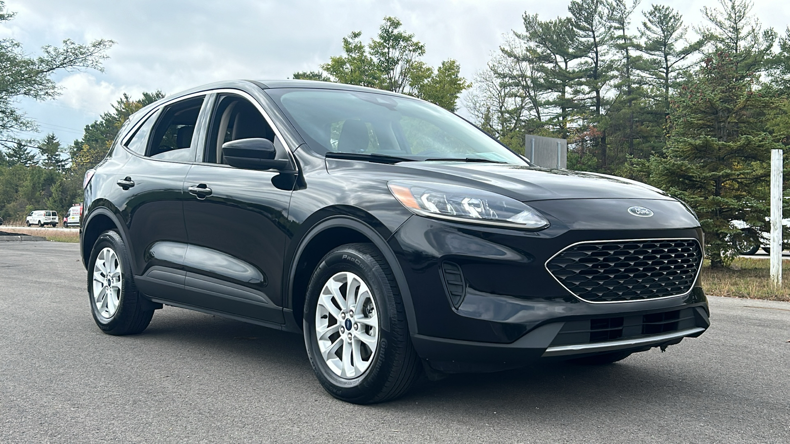 2020 Ford Escape SE 2