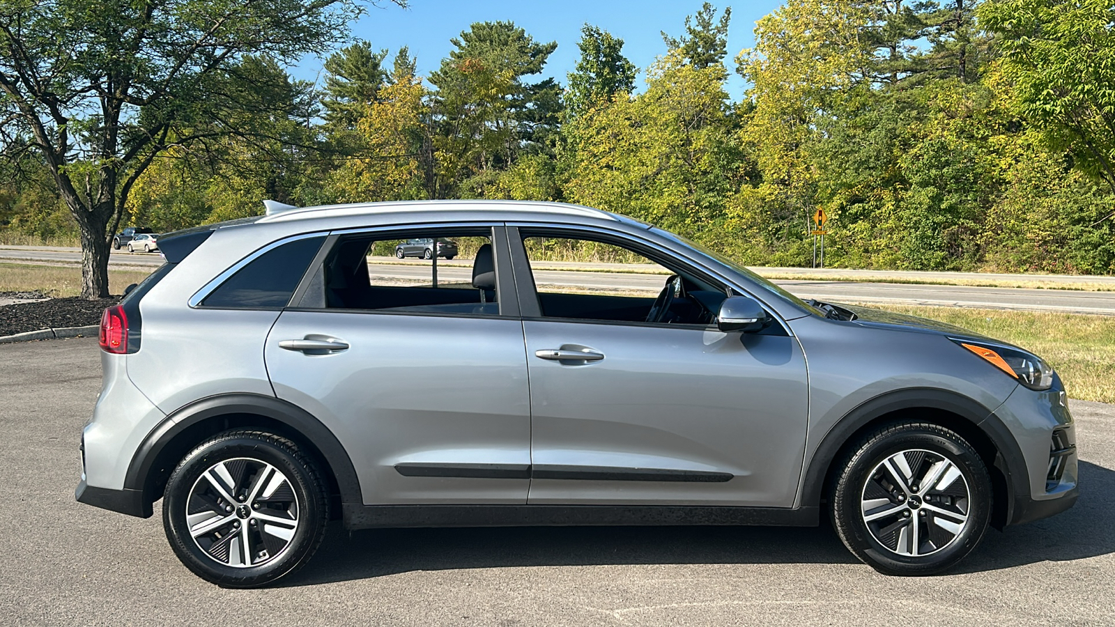 2022 Kia Niro EX Premium 4