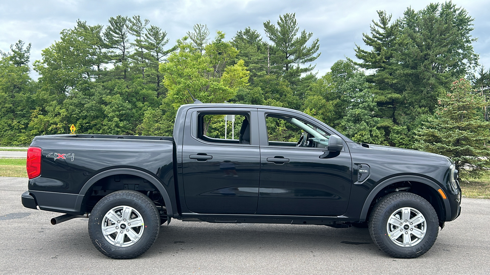 2024 Ford Ranger XL 4