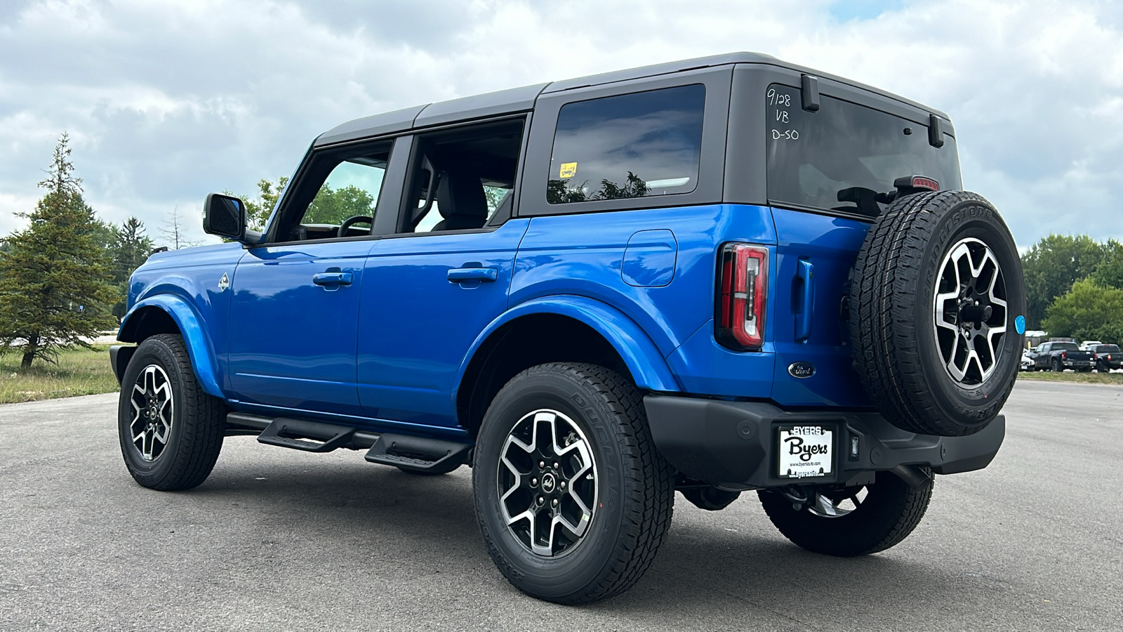 2024 Ford Bronco Outer Banks 15