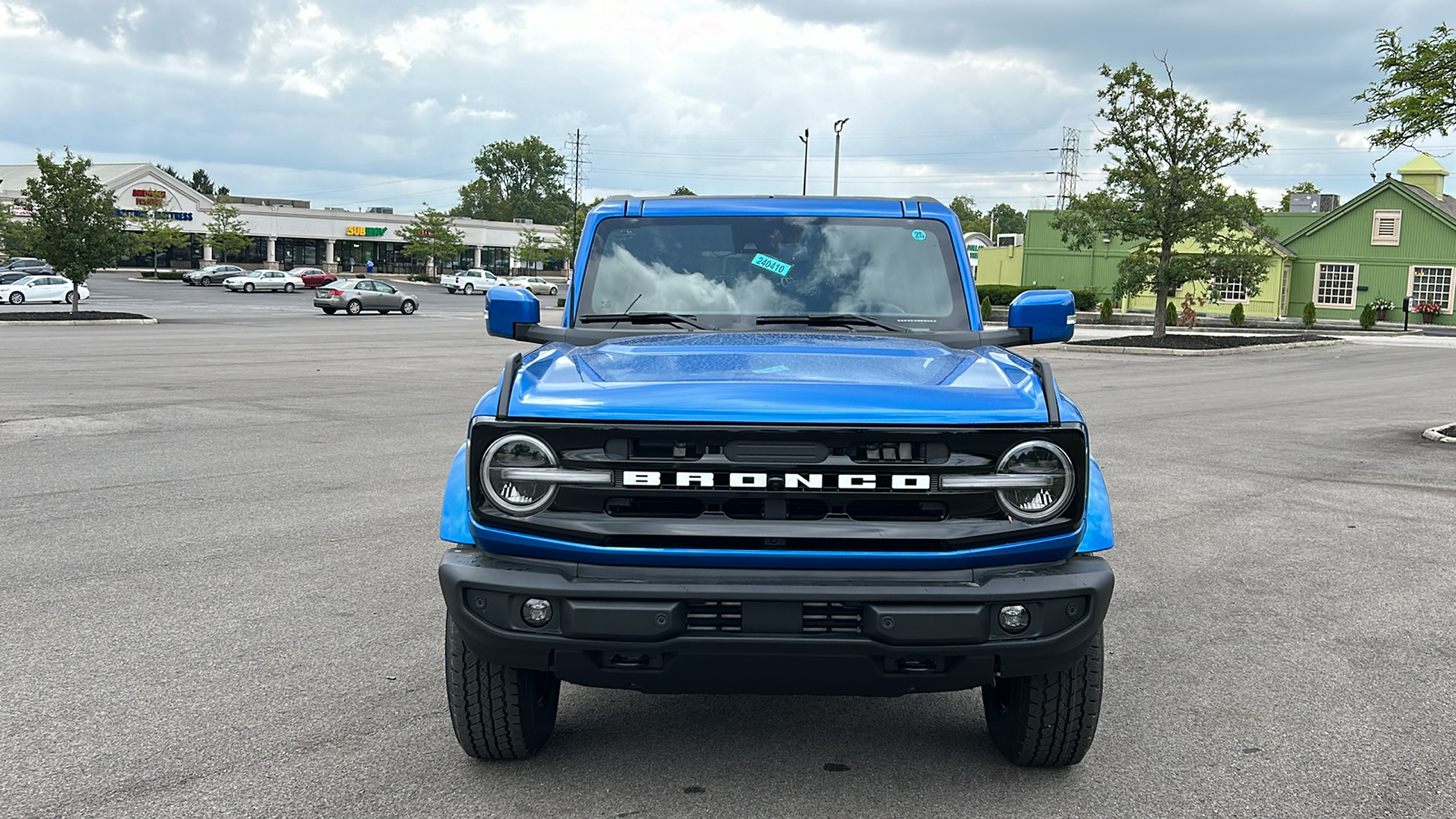 2024 Ford Bronco Outer Banks 40