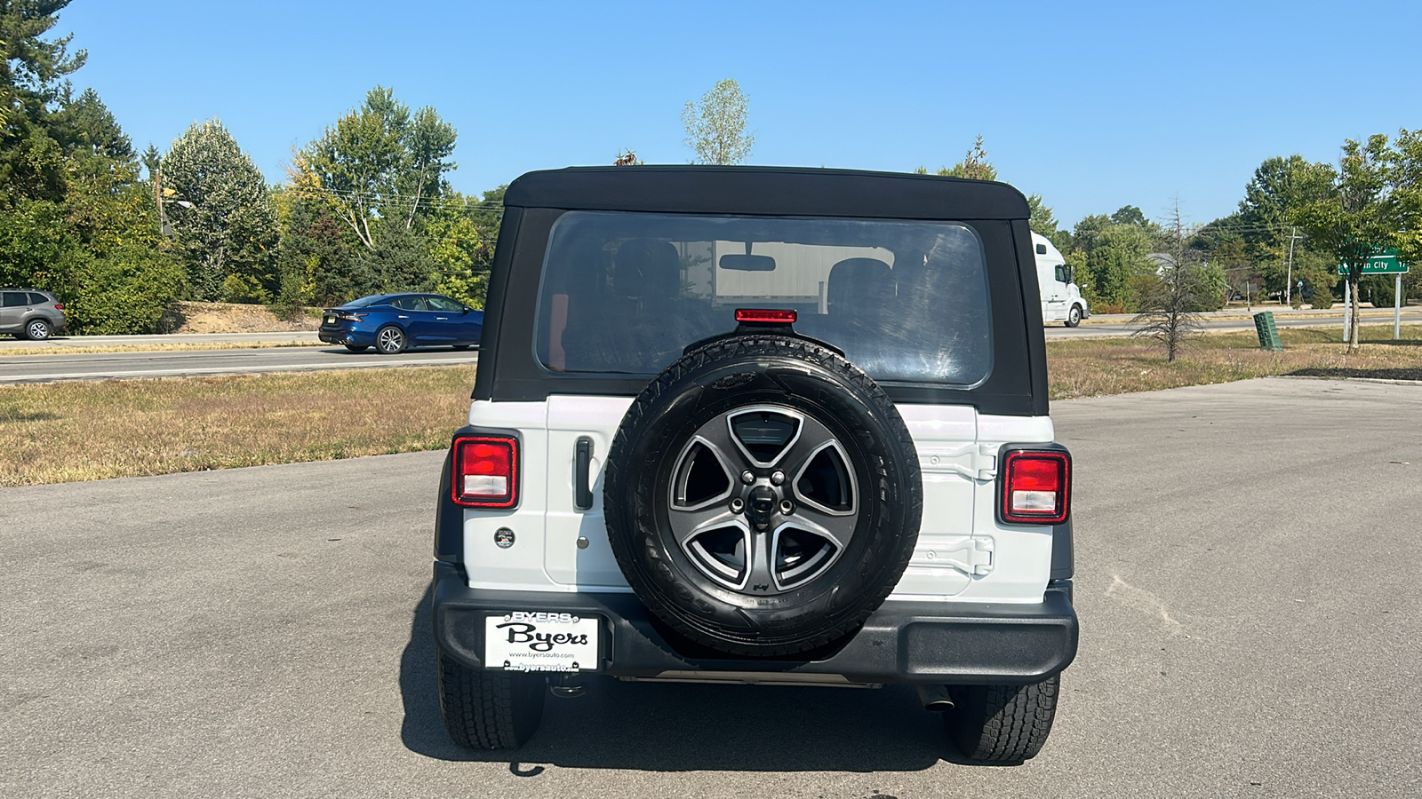 2020 Jeep Wrangler Sport S 10