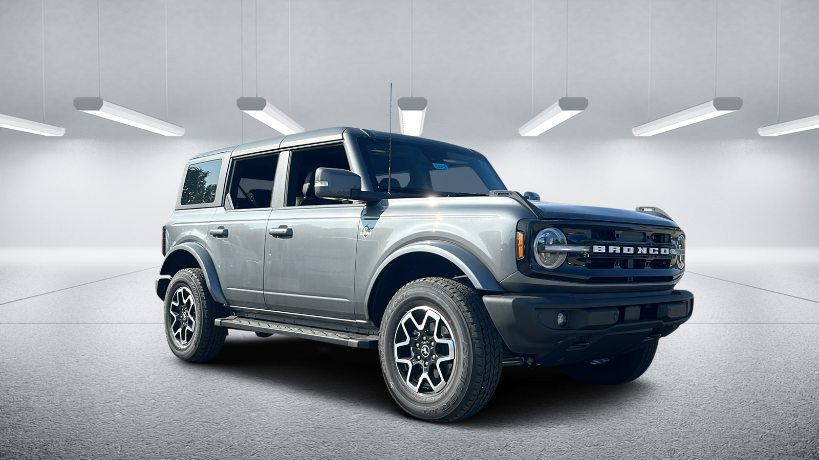 2024 Ford Bronco Outer Banks 1