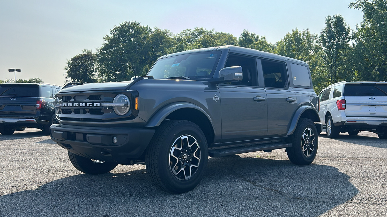 2024 Ford Bronco Outer Banks 40