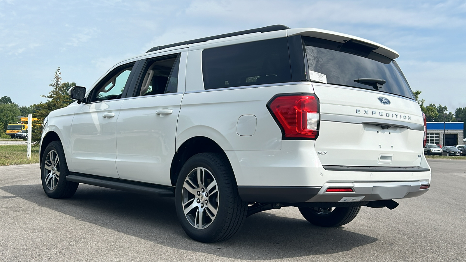 2024 Ford Expedition Max XLT 16