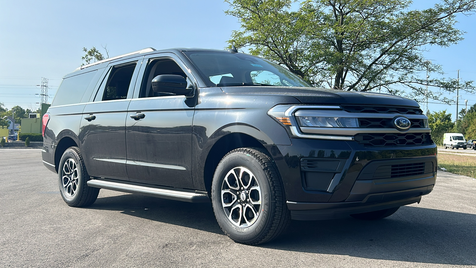 2024 Ford Expedition Max XLT 2