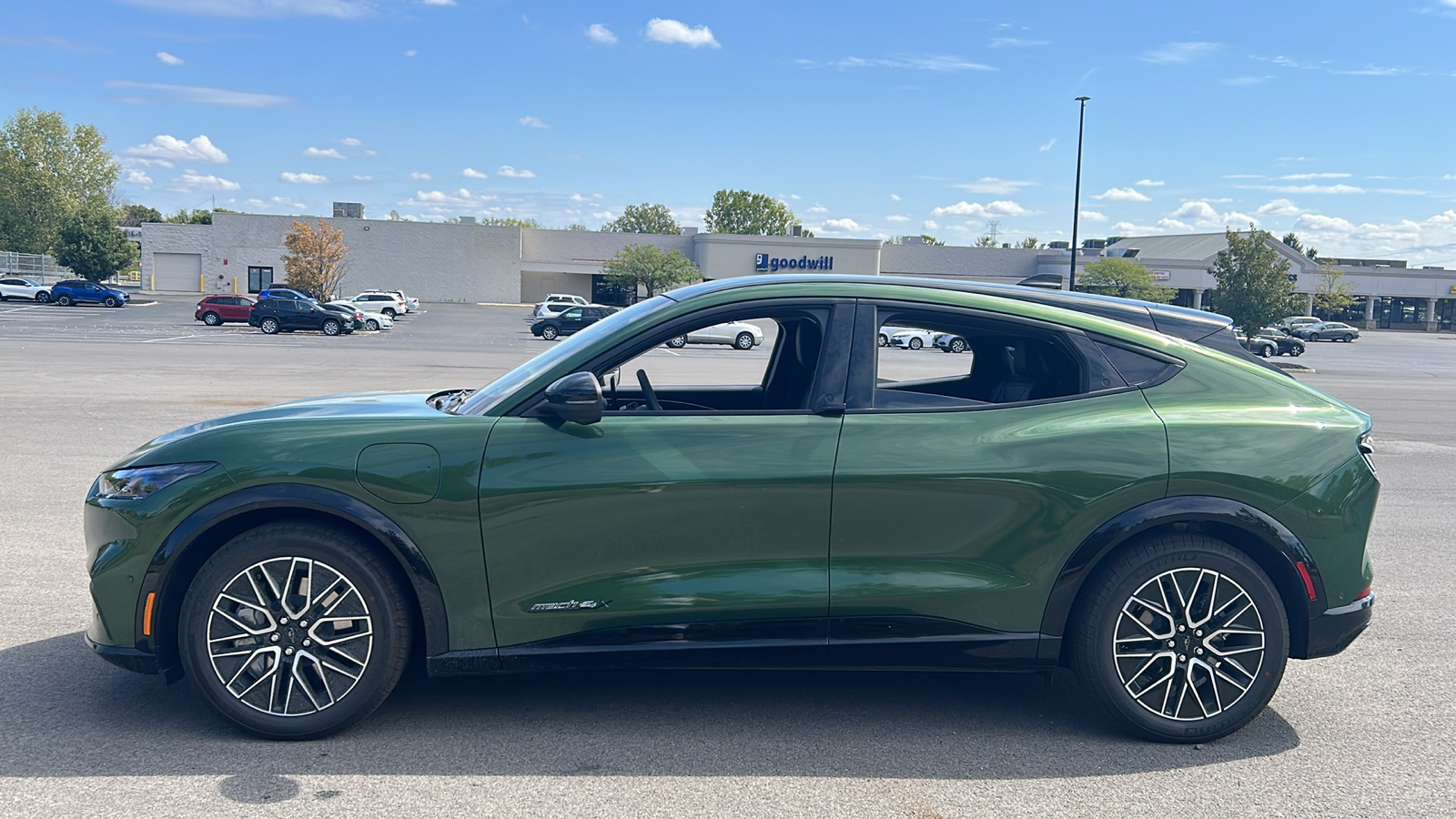 2024 Ford Mustang Mach-E Premium 16