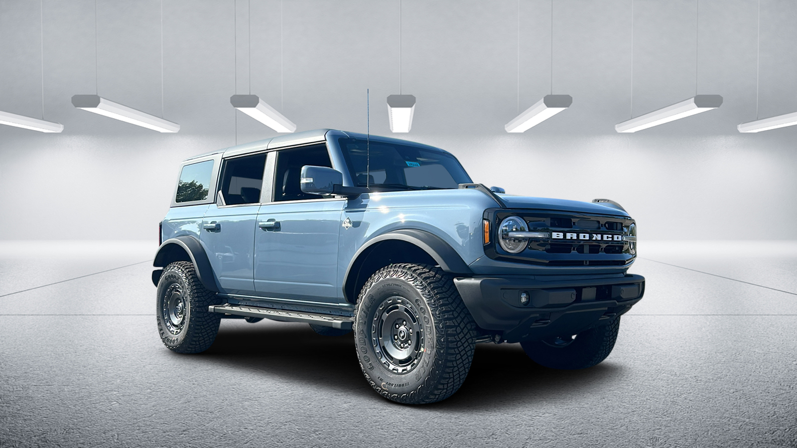 2024 Ford Bronco Outer Banks 1