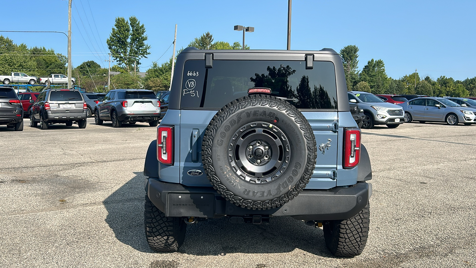 2024 Ford Bronco Outer Banks 13