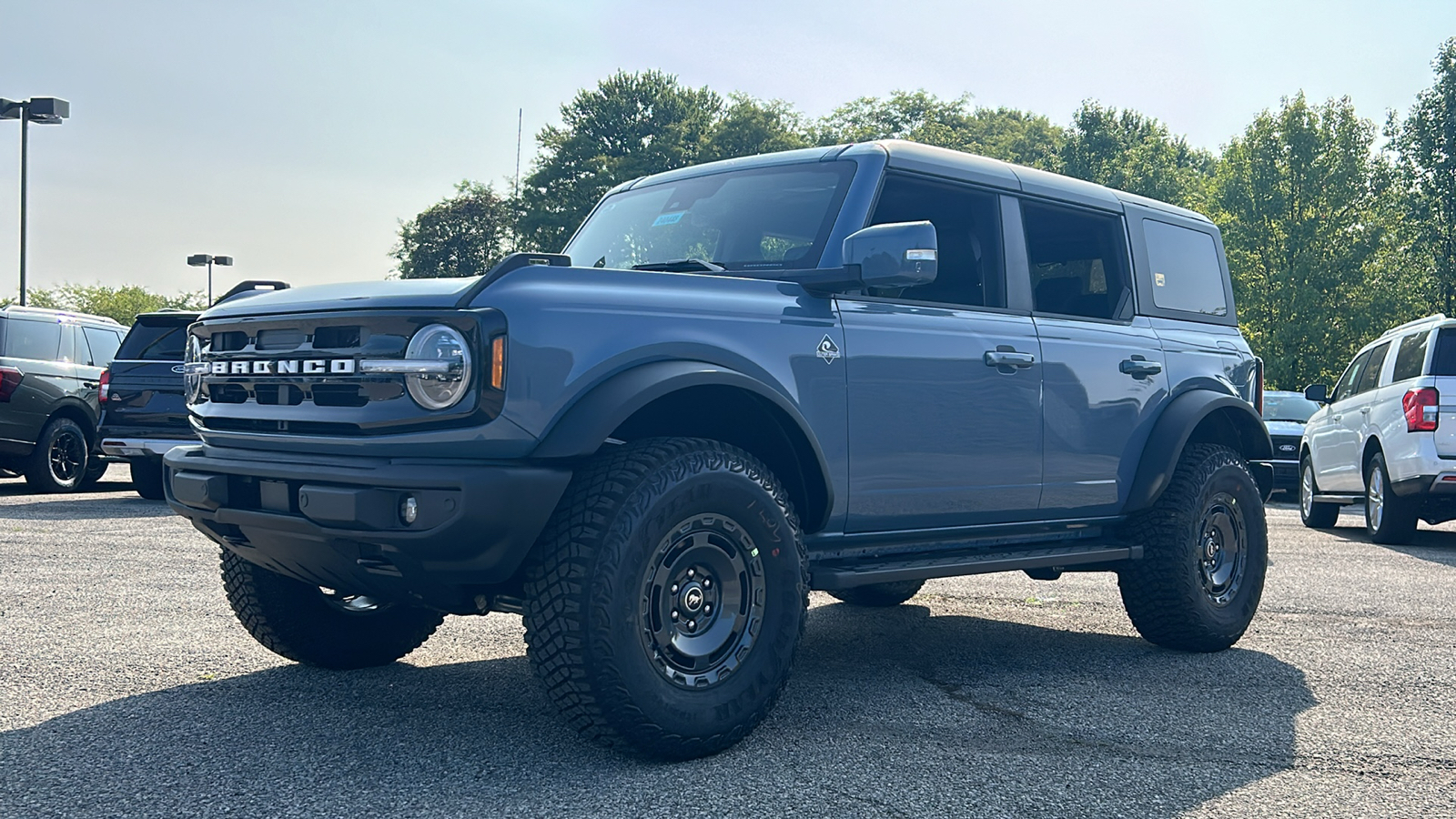 2024 Ford Bronco Outer Banks 40