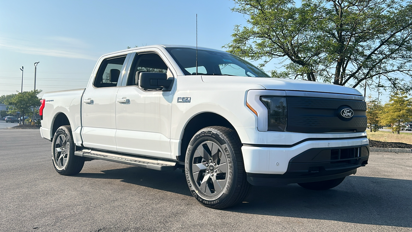 2024 Ford F-150 Lightning Flash 3