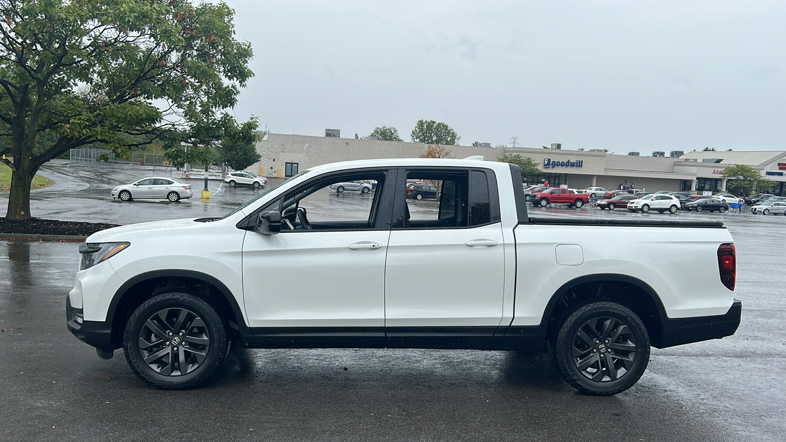 2021 Honda Ridgeline Sport 16