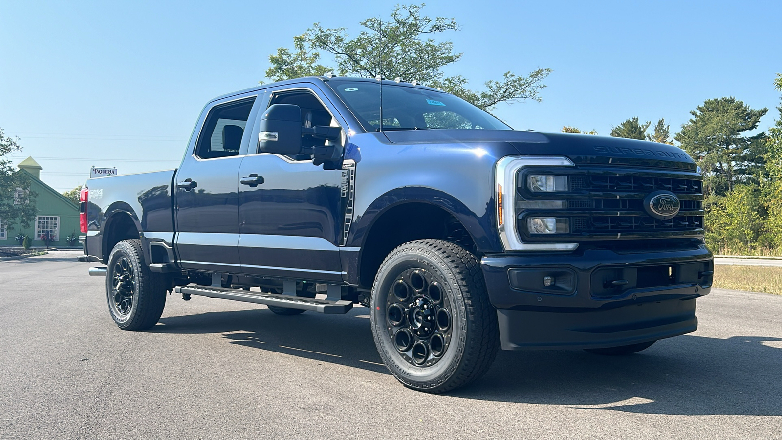 2024 Ford F-350SD Lariat 3