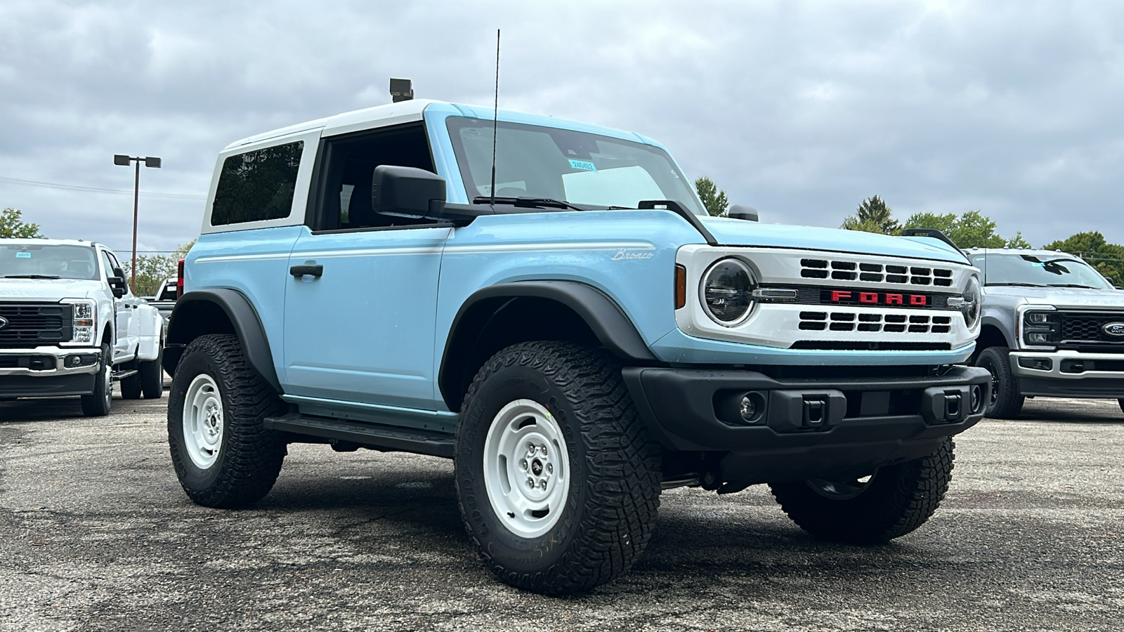 2024 Ford Bronco Heritage Edition 3