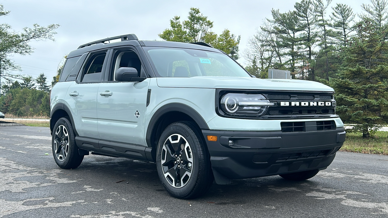 2024 Ford Bronco Sport Outer Banks 2