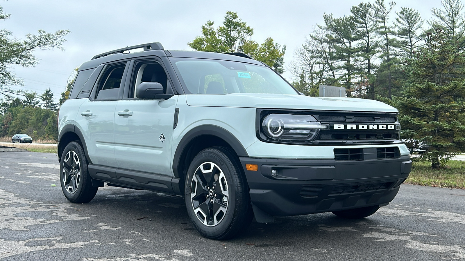 2024 Ford Bronco Sport Outer Banks 3