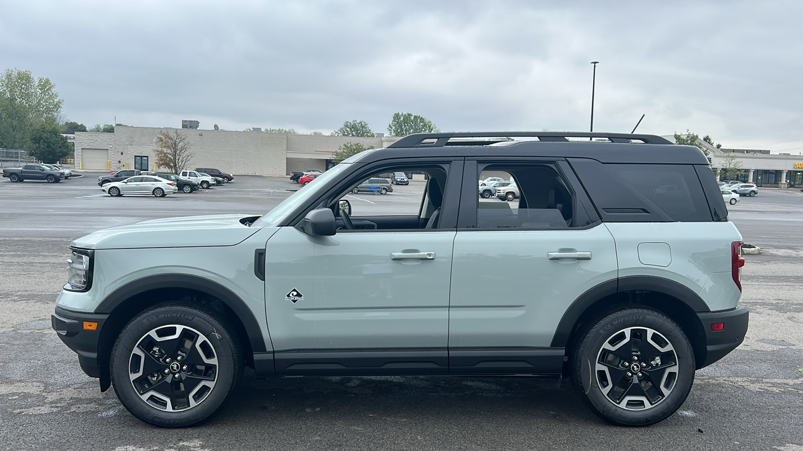 2024 Ford Bronco Sport Outer Banks 17